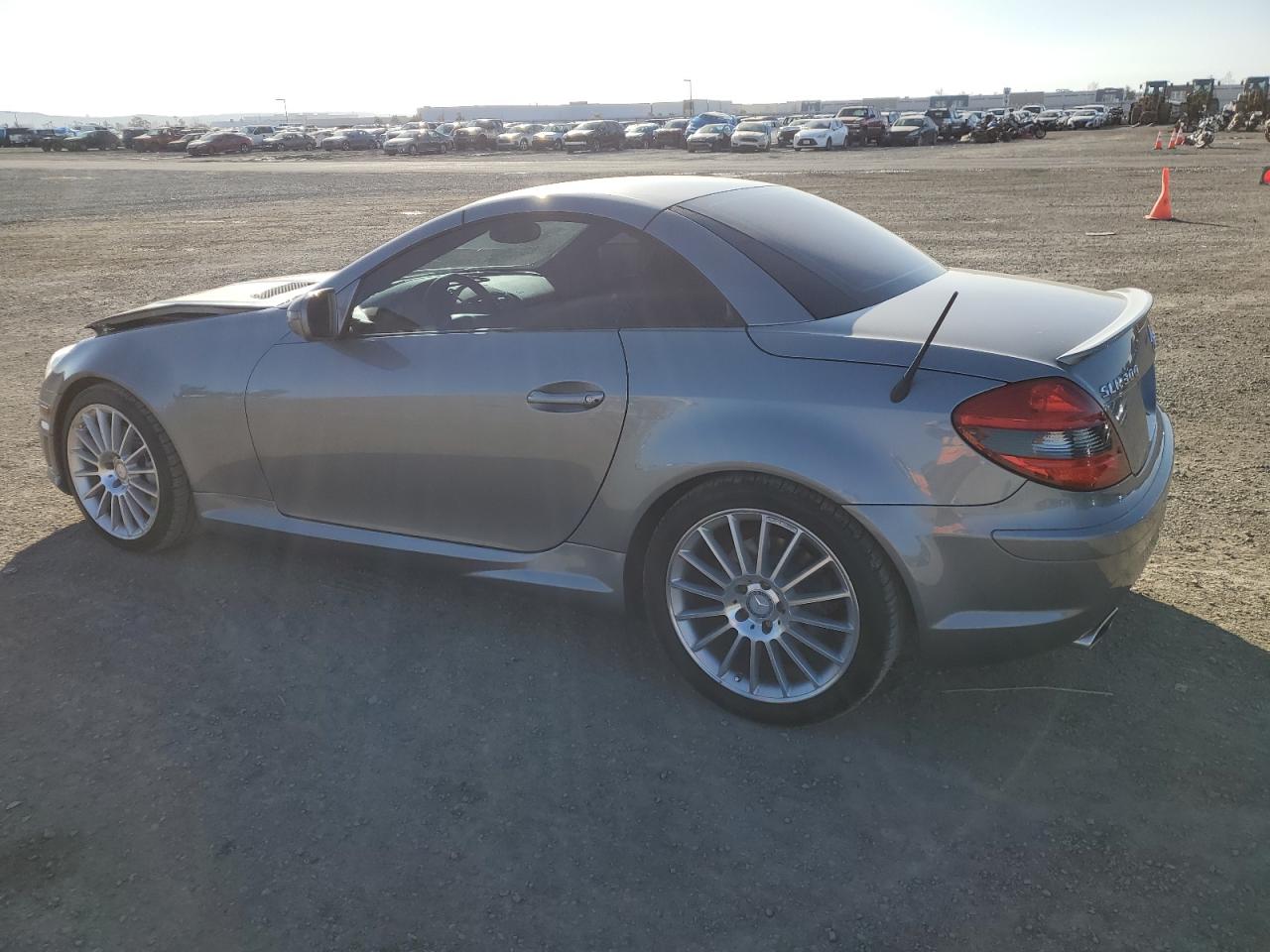 2010 Mercedes-Benz SLK-klasse VIN WDBWK5EA8AF230093 Copart auction photo, front end damage thumbnail 2