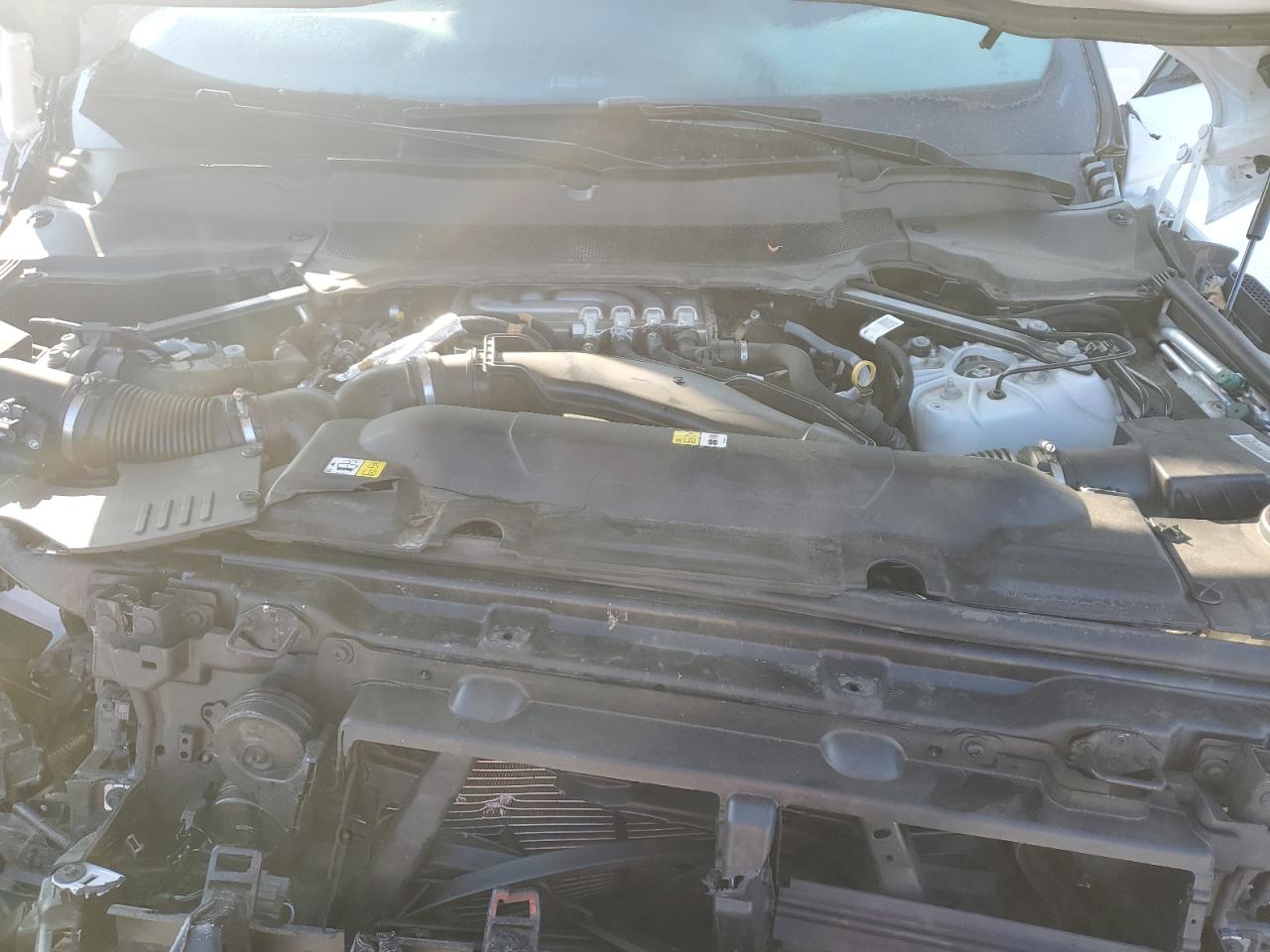 2022 Land Rover Range Rover VIN SALWR2SU5NA200927 Copart auction photo, front end / top/roof damage thumbnail 14