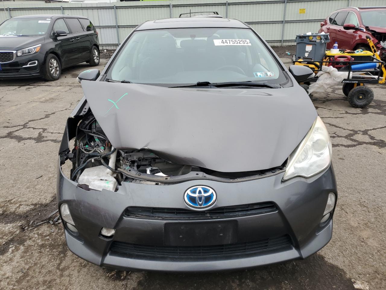 2014 Toyota Prius VIN JTDKDTB37E1069050 Copart auction photo, front end / side damage thumbnail 5