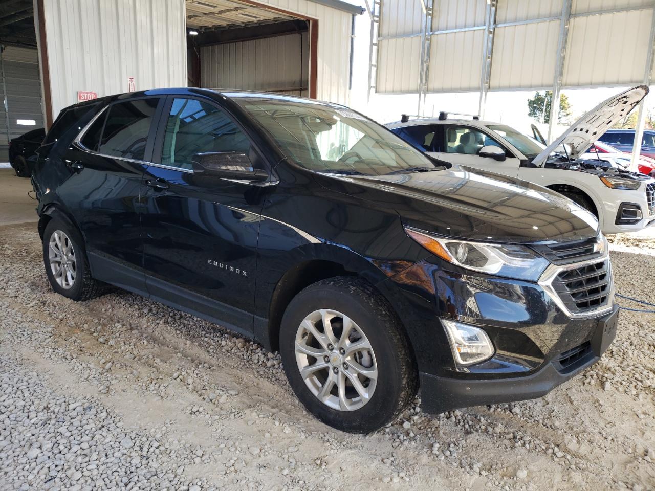 2021 Chevrolet Equinox VIN 2GNAXUEV4M6127799 Copart auction photo, rear end / minor dent/scratches damage thumbnail 4