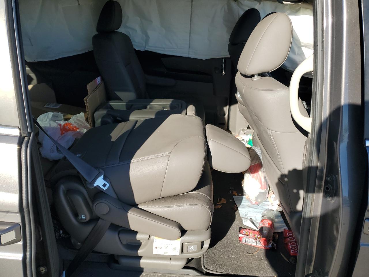 2015 Honda Odyssey VIN 5FNRL5H65FB016256 Copart auction photo, front end / all over damage thumbnail 11