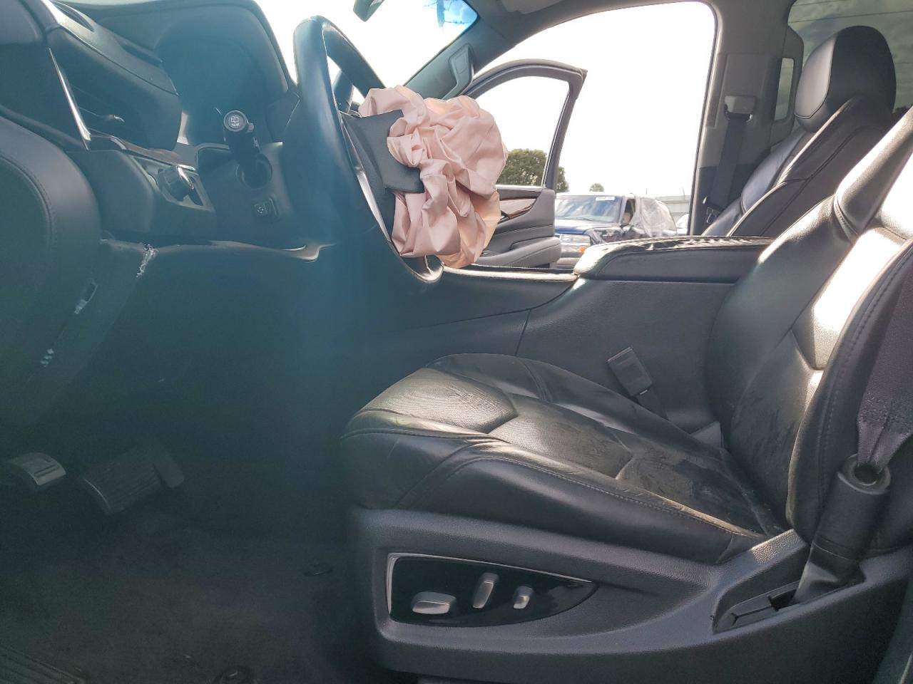 2017 Cadillac Escalade VIN 1GYS3HKJ2HR386457 Copart auction photo, front end damage thumbnail 7