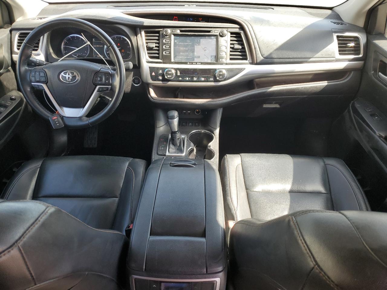 2019 Toyota Highlander VIN 5TDJZRFH6KS925510 Copart auction photo, minor dent/scratches damage thumbnail 8