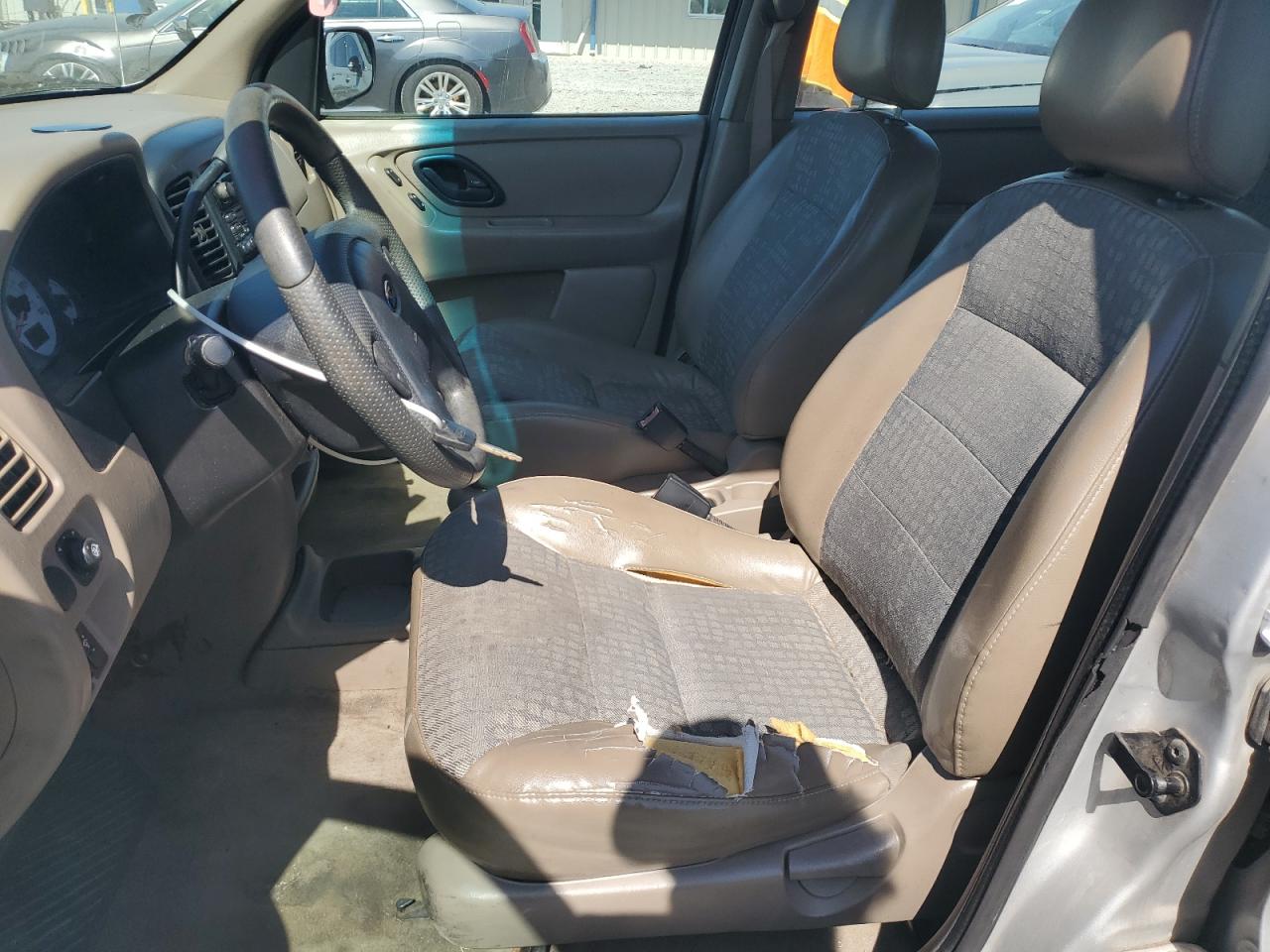 2002 Ford Escape VIN 1FMYU02112KB00947 Copart auction photo, side damage thumbnail 7