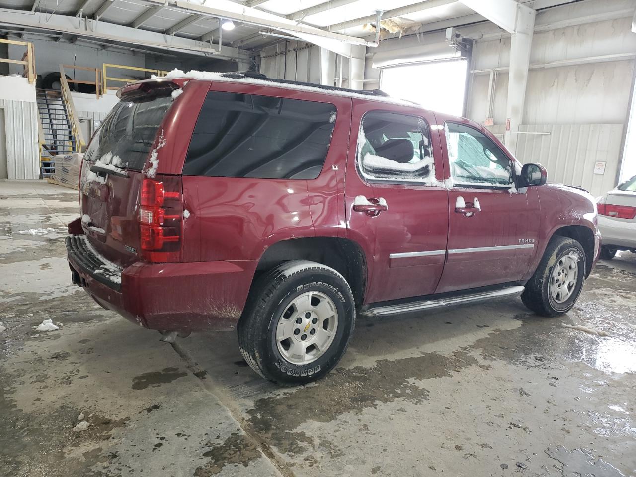 2011 Chevrolet Tahoe VIN 1GNSKBE03BR111378 Copart auction photo, front end / minor dent/scratches damage thumbnail 3
