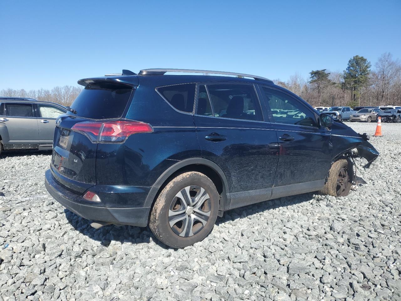 2018 Toyota RAV 4 VIN 2T3ZFREV7JW469517 Copart auction photo, front end damage thumbnail 3
