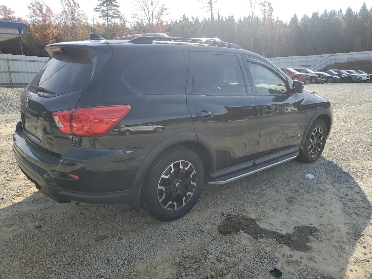 2020 Nissan Pathfinder VIN 5N1DR2CMXLC587811 Copart auction photo, front end damage thumbnail 3