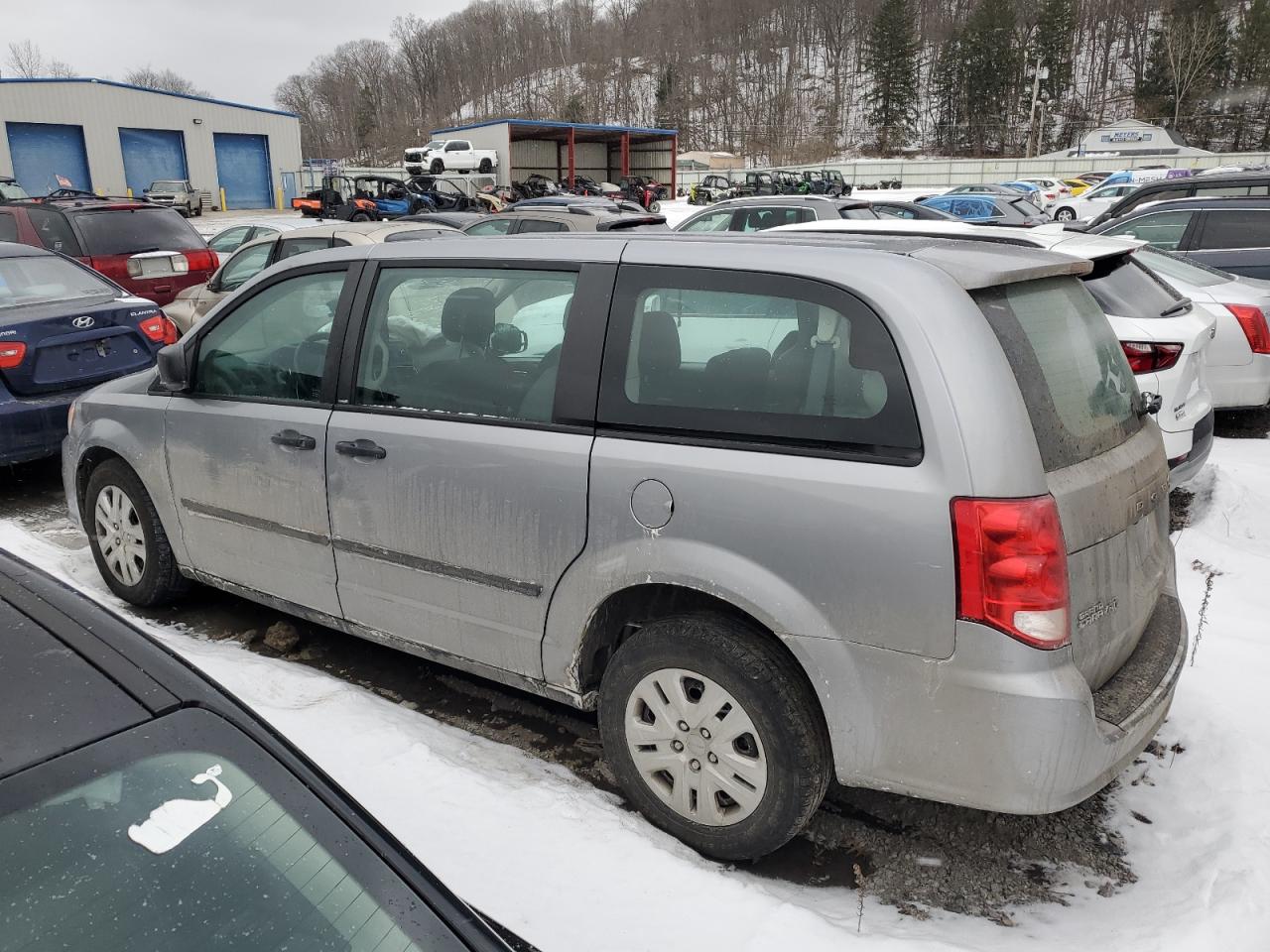 2013 Dodge Caravan VIN 2C4RDGBG2DR795059 Copart auction photo, all over damage thumbnail 2