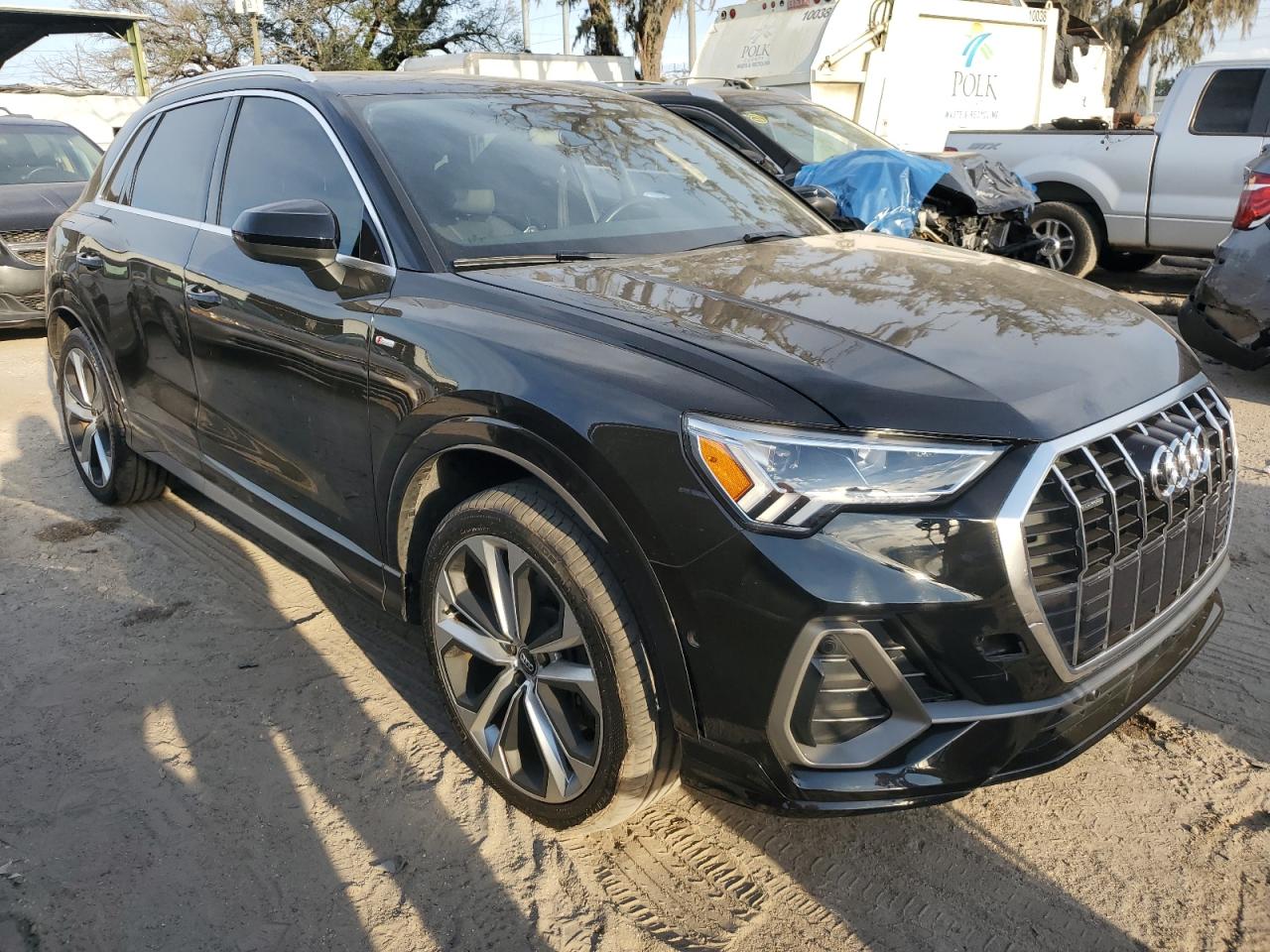 2020 Audi Q3 VIN WA1FECF30L1106522 Copart auction photo, side / front end damage thumbnail 4