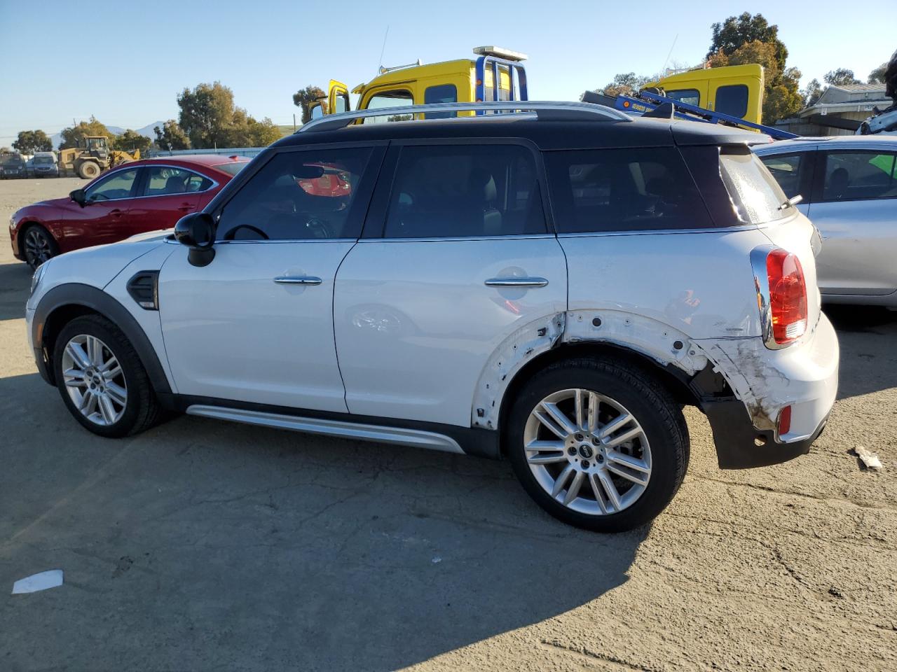 2018 MINI Cooper VIN WMZYS7C31J3E08411 Copart auction photo, rear end damage thumbnail 2