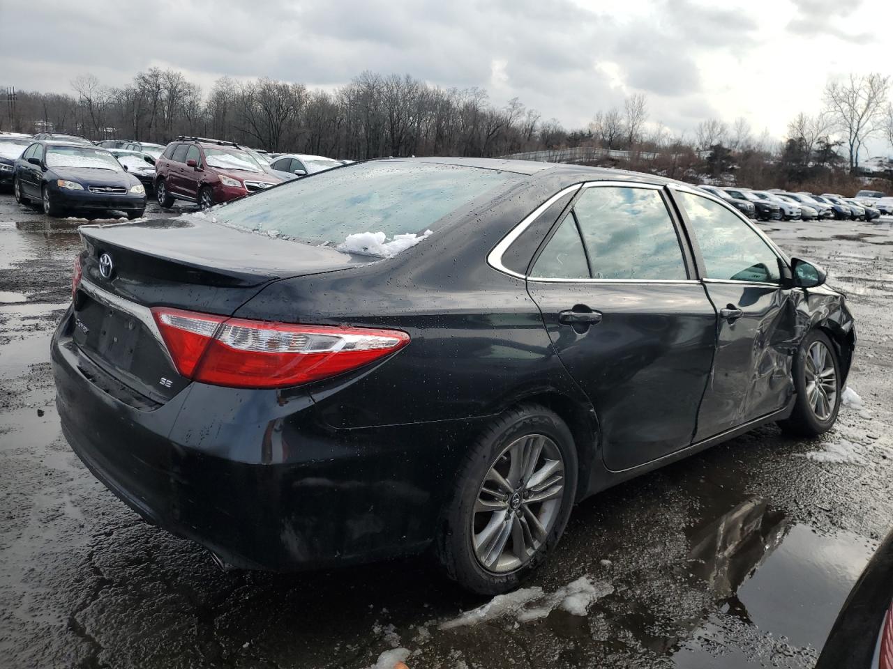 2016 Toyota Camry VIN 4T1BF1FKXGU572360 Copart auction photo, side / front end damage thumbnail 3