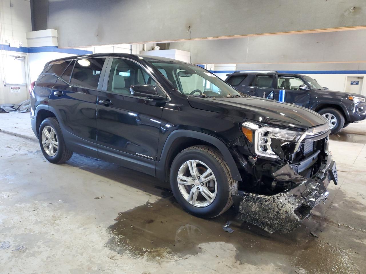 2022 GMC Terrain VIN 3GKALTEV4NL177859 Copart auction photo, front end damage thumbnail 4