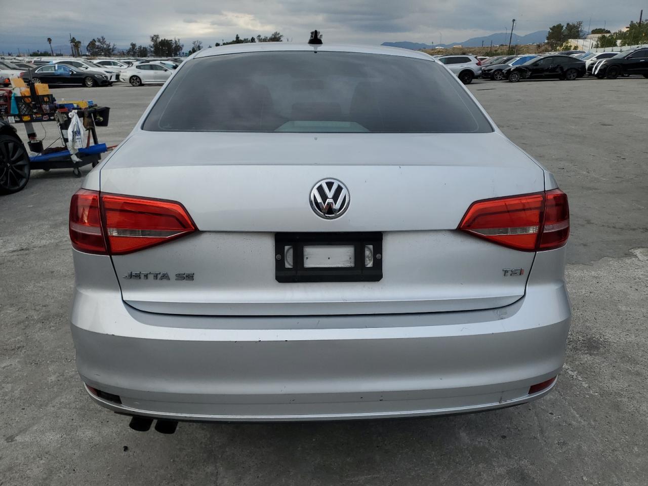 2015 Volkswagen Jetta VIN 3VWD17AJ3FM310127 Copart auction photo, front end / side damage thumbnail 6
