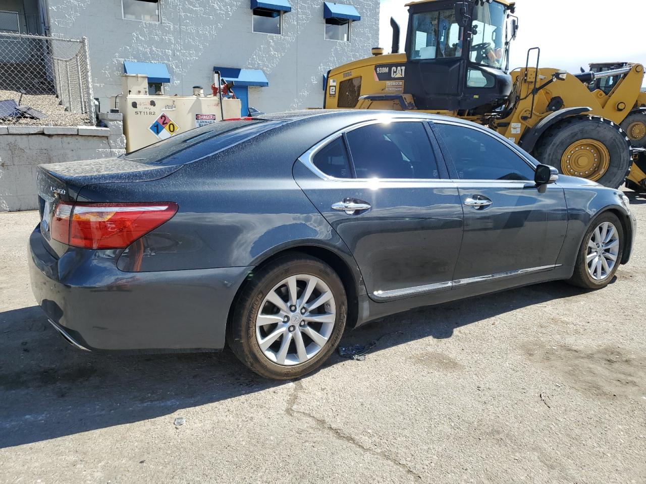 2011 Lexus LS VIN JTHBL5EF1B5103510 Copart auction photo, front end damage thumbnail 3