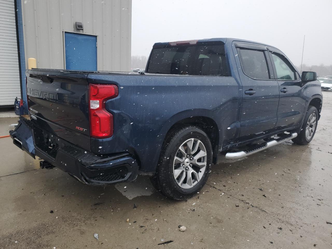 2021 Chevrolet Silverado VIN 1GCUYEED4MZ159270 Copart auction photo, rear end damage thumbnail 3