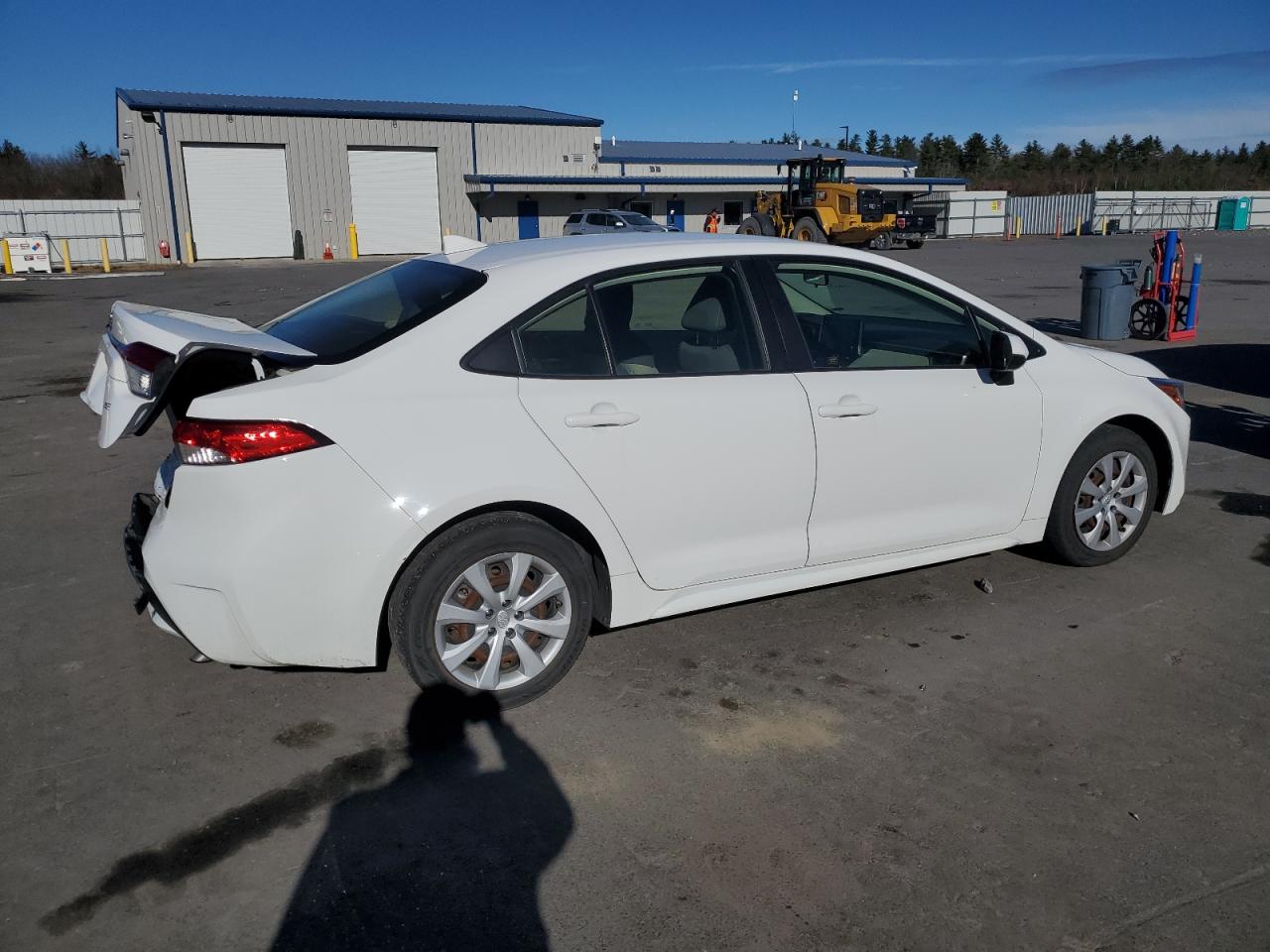 2020 Toyota Corolla VIN JTDEPRAE3LJ057887 Copart auction photo, rear end damage thumbnail 3