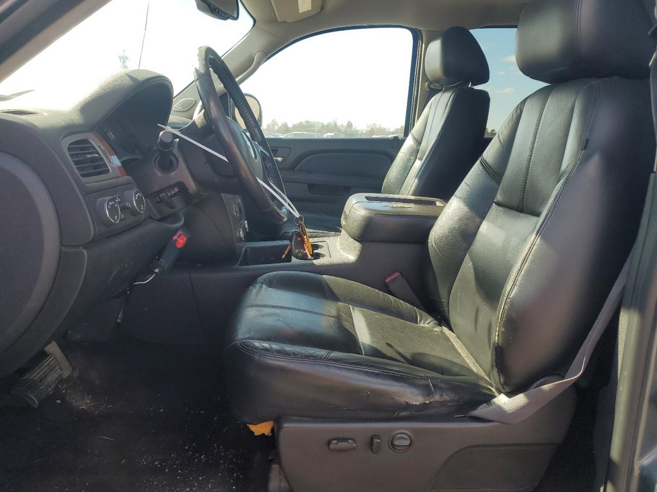 2011 Chevrolet Silverado VIN 3GCPKTE31BG226883 Copart auction photo, rear end / side damage thumbnail 7