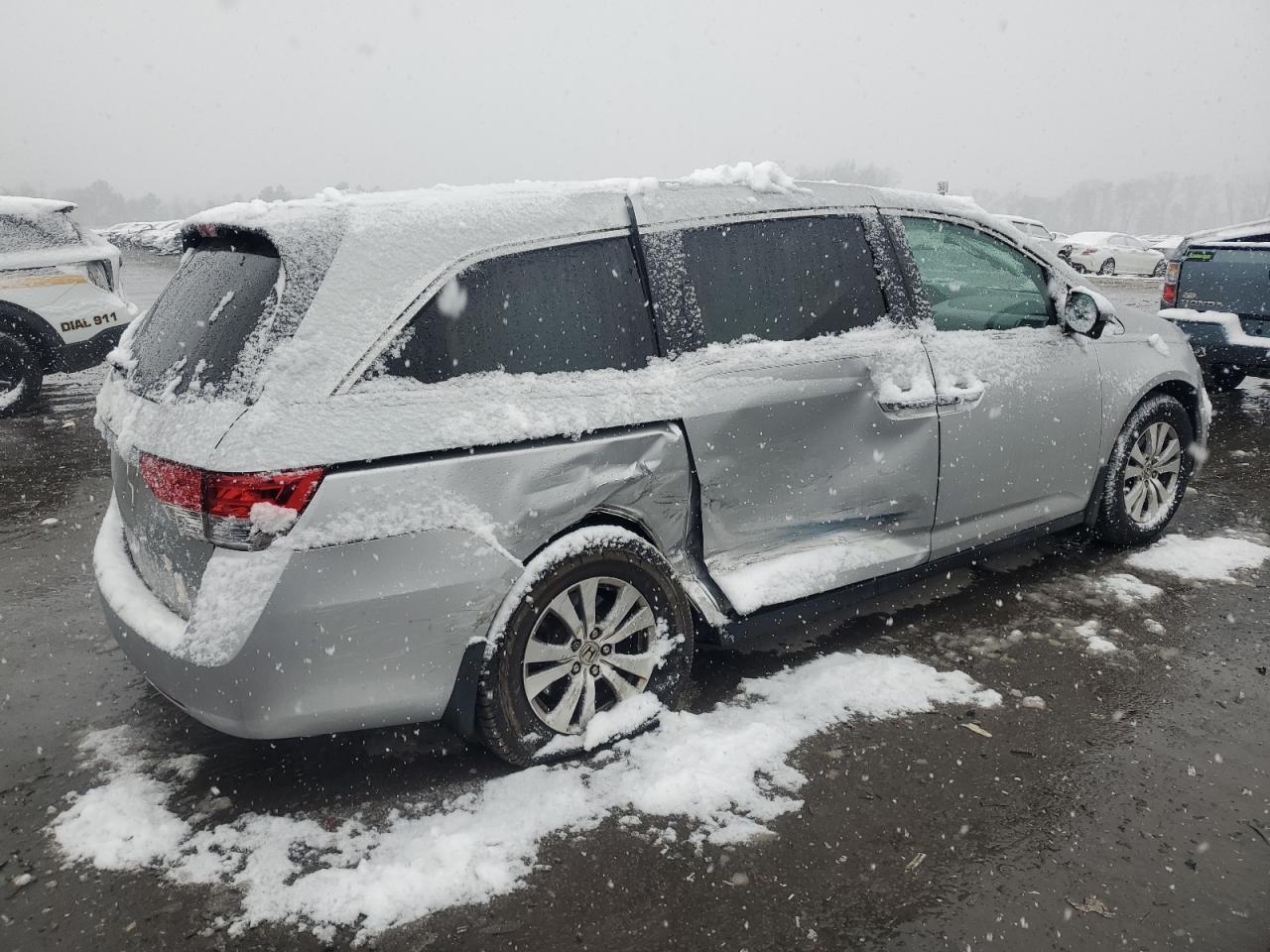 2014 Honda Odyssey VIN 5FNRL5H68EB043014 Copart auction photo, side / rear end damage thumbnail 3
