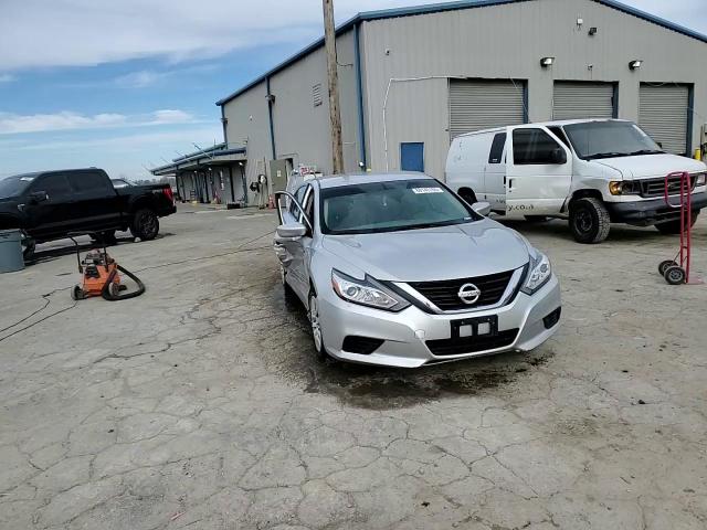 2018 Nissan Altima VIN 1N4AL3AP1JC231407 Copart auction photo, side damage thumbnail 11
