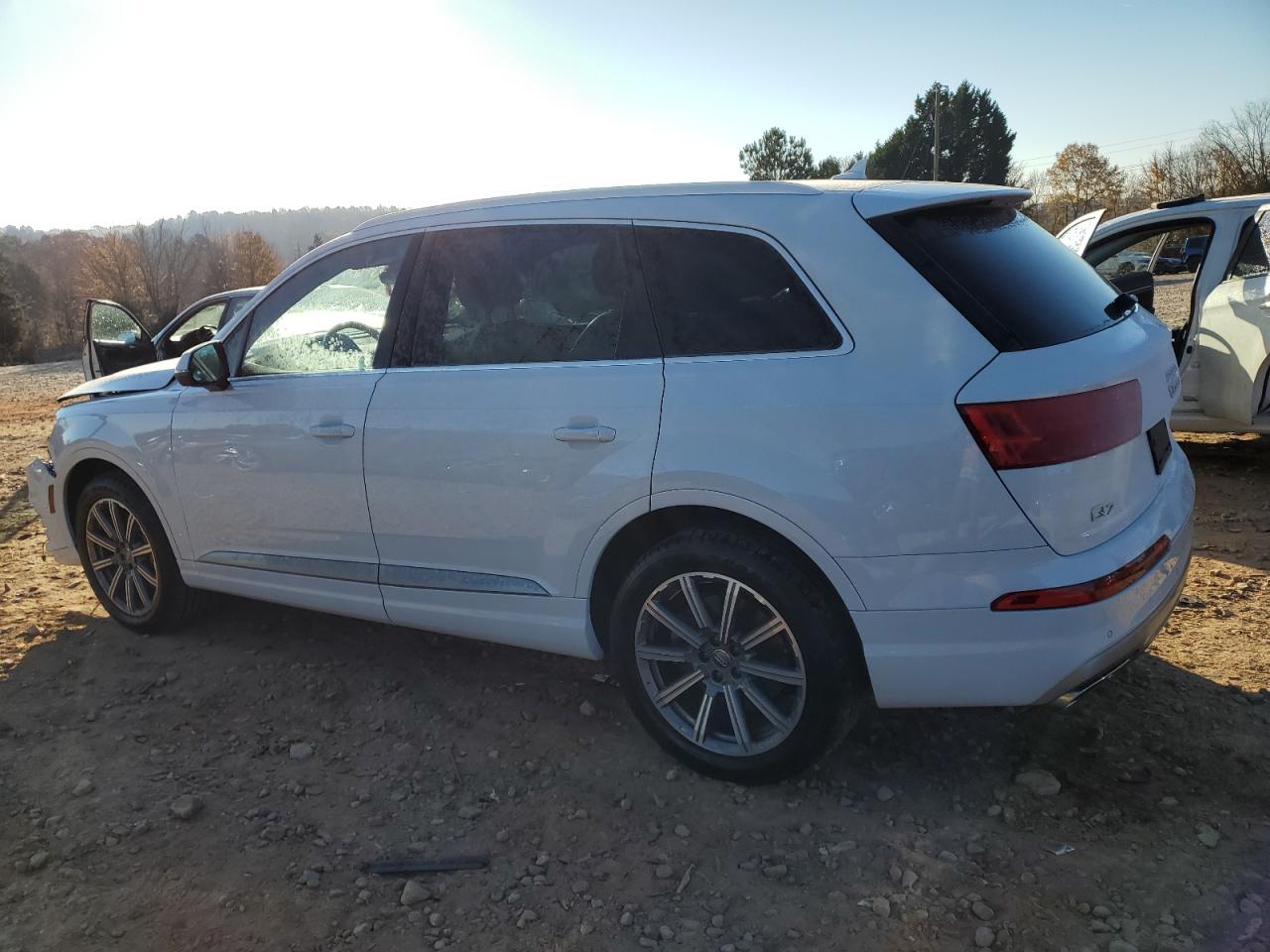 2018 Audi Q7 VIN WA1LHAF75JD044399 Copart auction photo, front end damage thumbnail 2