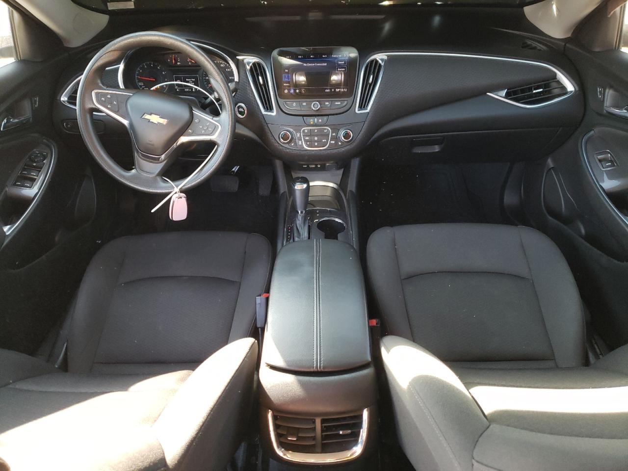 2020 Chevrolet Malibu VIN 1G1ZD5ST3LF104914 Copart auction photo, front end / minor dent/scratches damage thumbnail 8