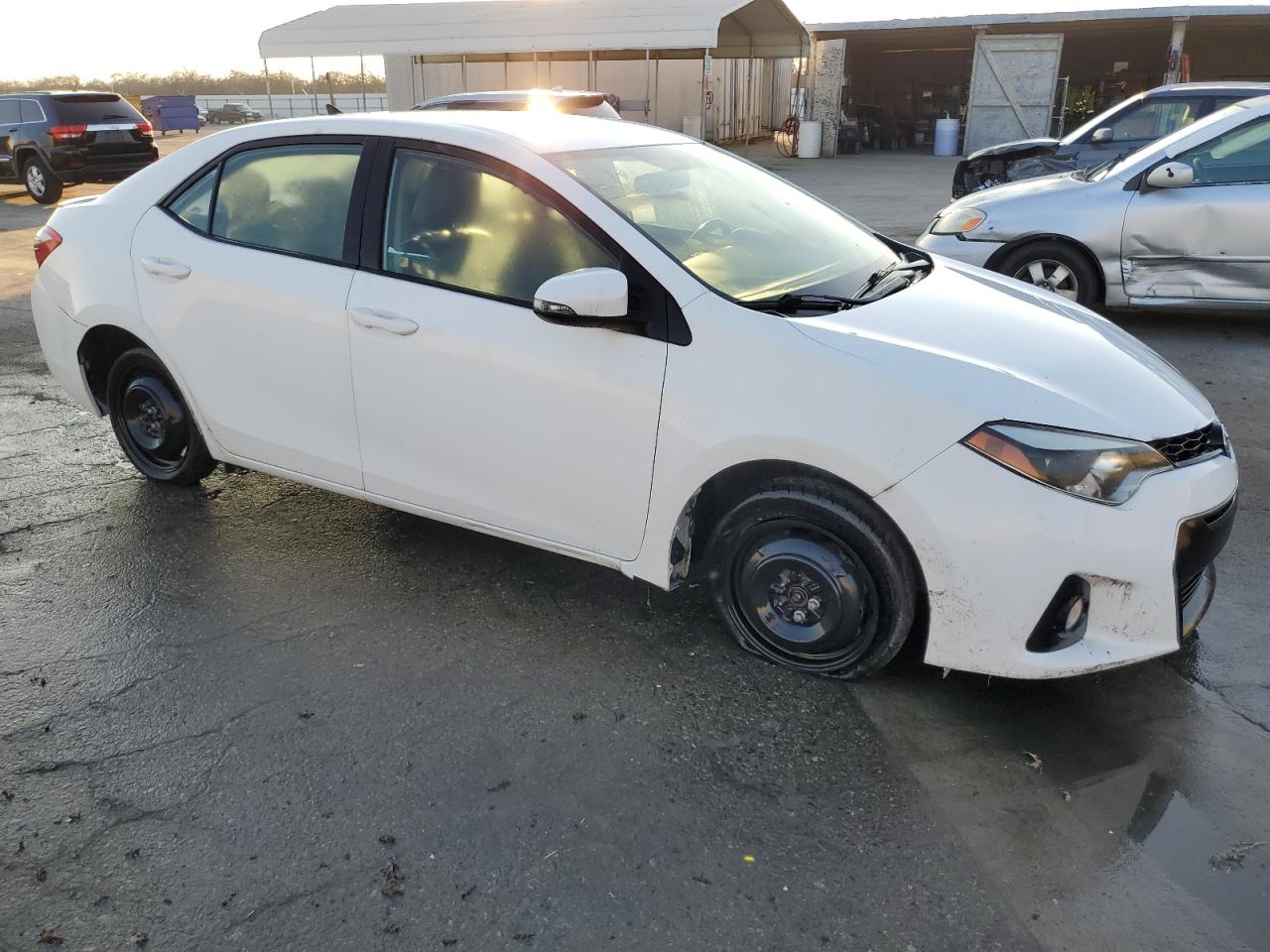 2016 Toyota Corolla VIN 5YFBURHEXGP426943 Copart auction photo, side / rear end damage thumbnail 4