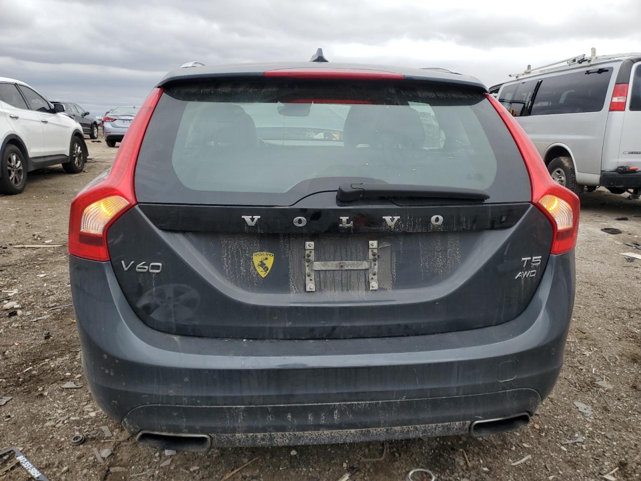 2015 Volvo V60 VIN YV1612SK2F1221131 Copart auction photo, front end damage thumbnail 6