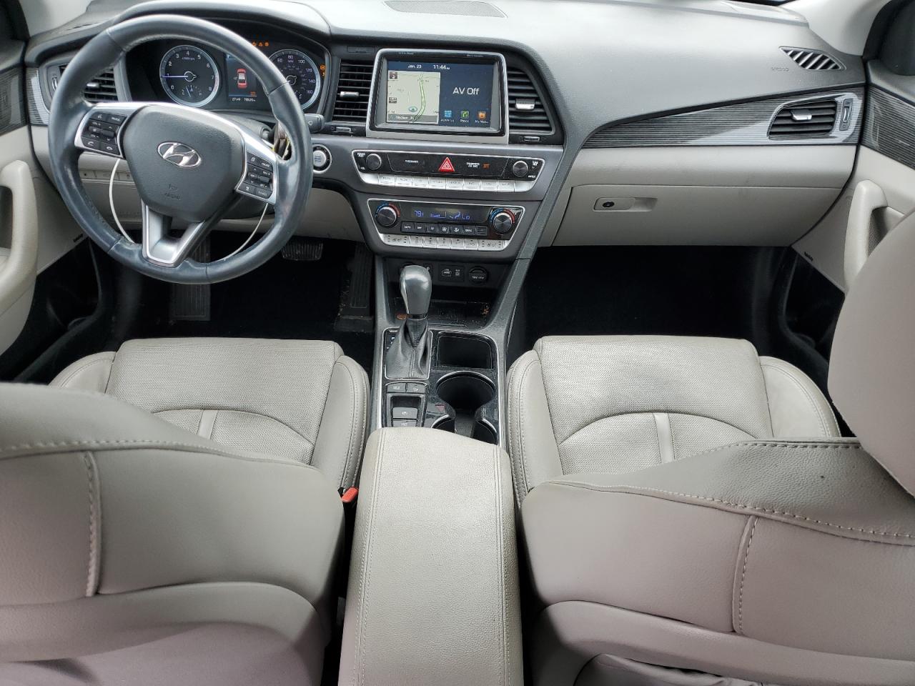 2018 Hyundai Sonata VIN 5NPE34AF8JH686560 Copart auction photo, front end damage thumbnail 8