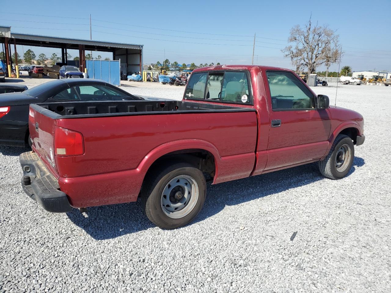 2003 Chevrolet S-10 Pickup VIN 1GCCS14H038269635 Copart auction photo, side damage thumbnail 3