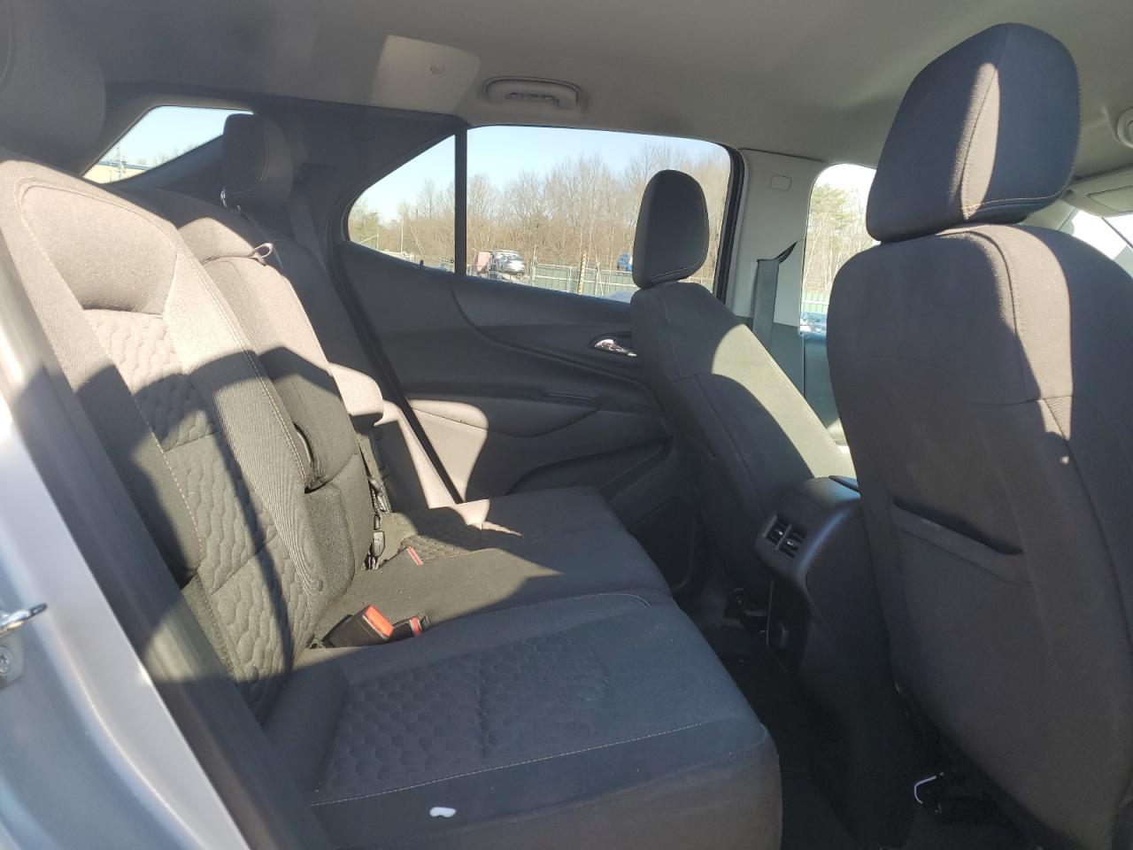 2018 Chevrolet Equinox VIN 2GNAXSEV2J6104876 Copart auction photo, front end / mechanical damage thumbnail 11