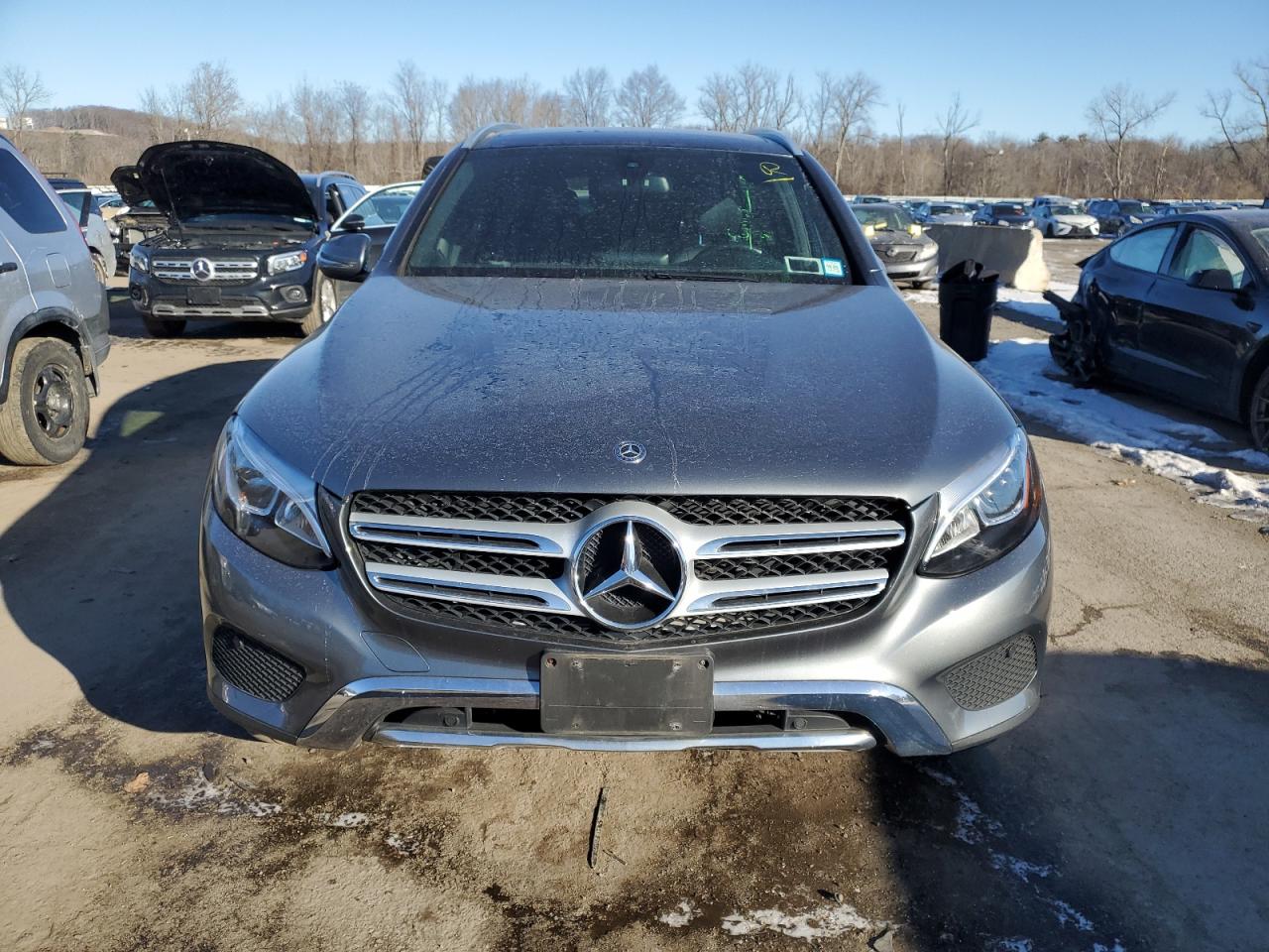 2018 Mercedes-Benz GLC VIN WDC0G5EBXJF465395 Copart auction photo, side / rear end damage thumbnail 5