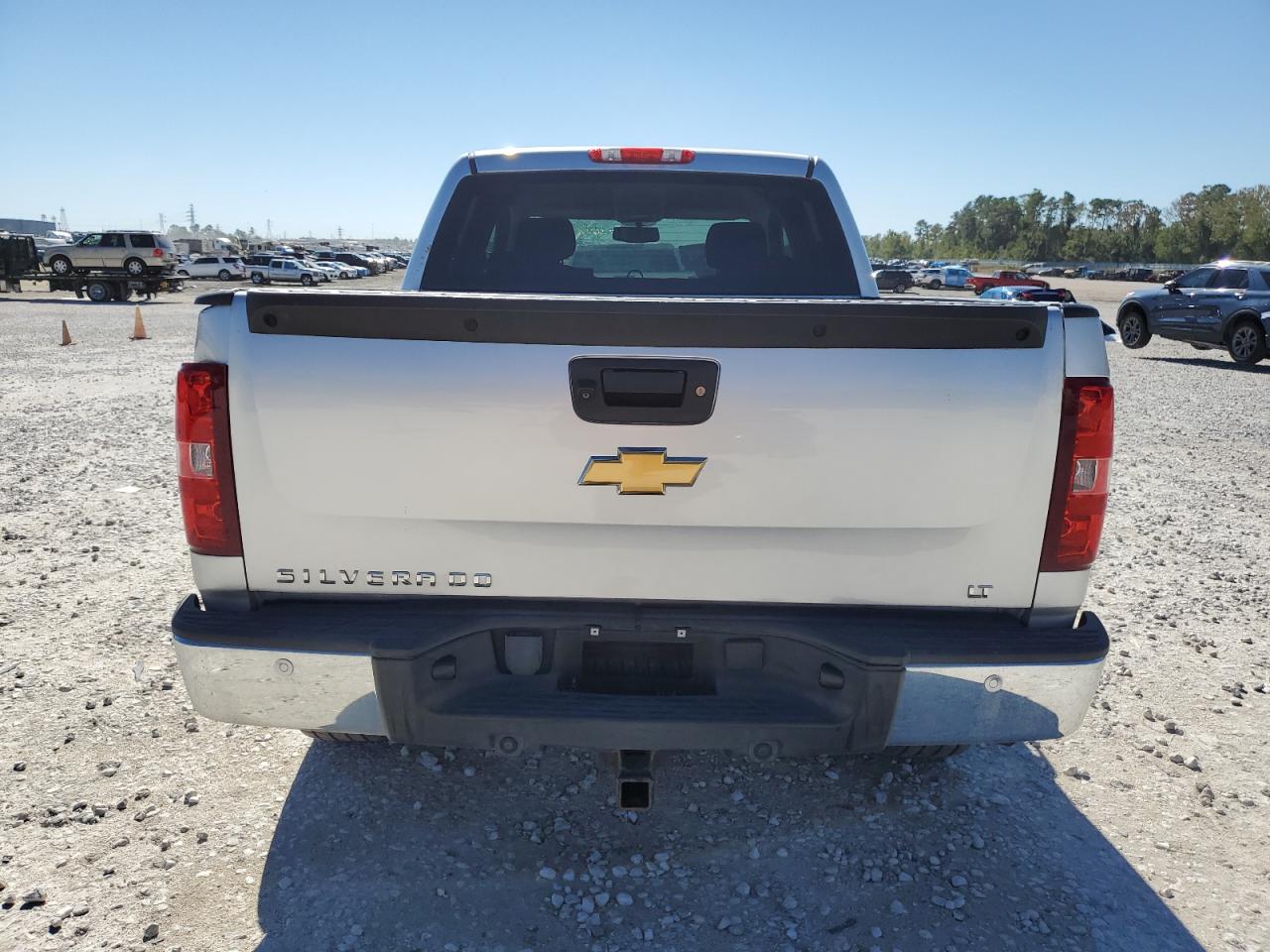 2013 Chevrolet Silverado VIN 3GCPCSE08DG102447 Copart auction photo, top/roof / front end damage thumbnail 6