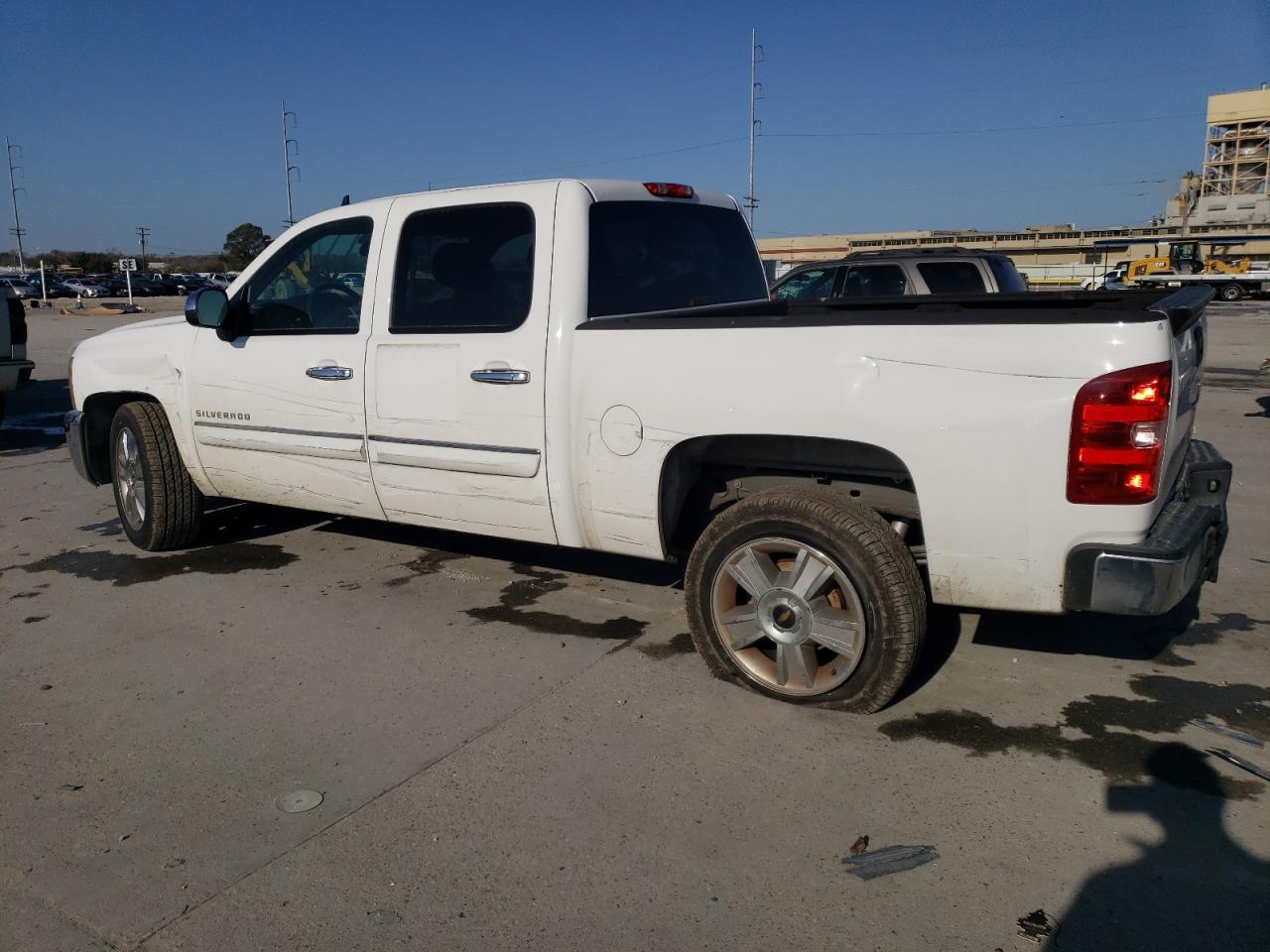 2013 Chevrolet Silverado VIN 3GCPCSE04DG255617 Copart auction photo, all over damage thumbnail 2