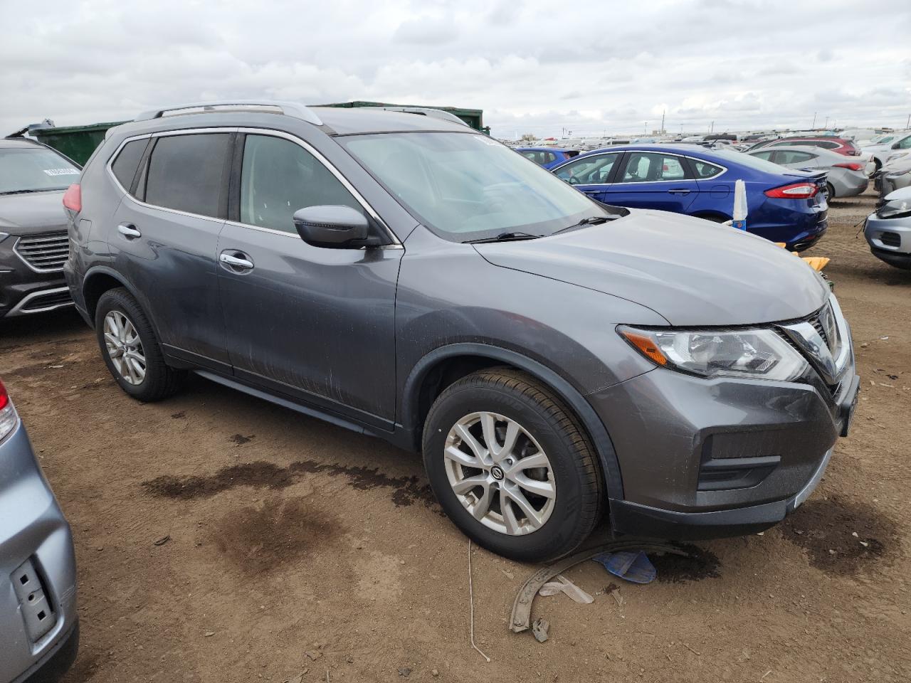 2017 Nissan Rogue VIN JN8AT2MV9HW279183 Copart auction photo, side / rear end damage thumbnail 4
