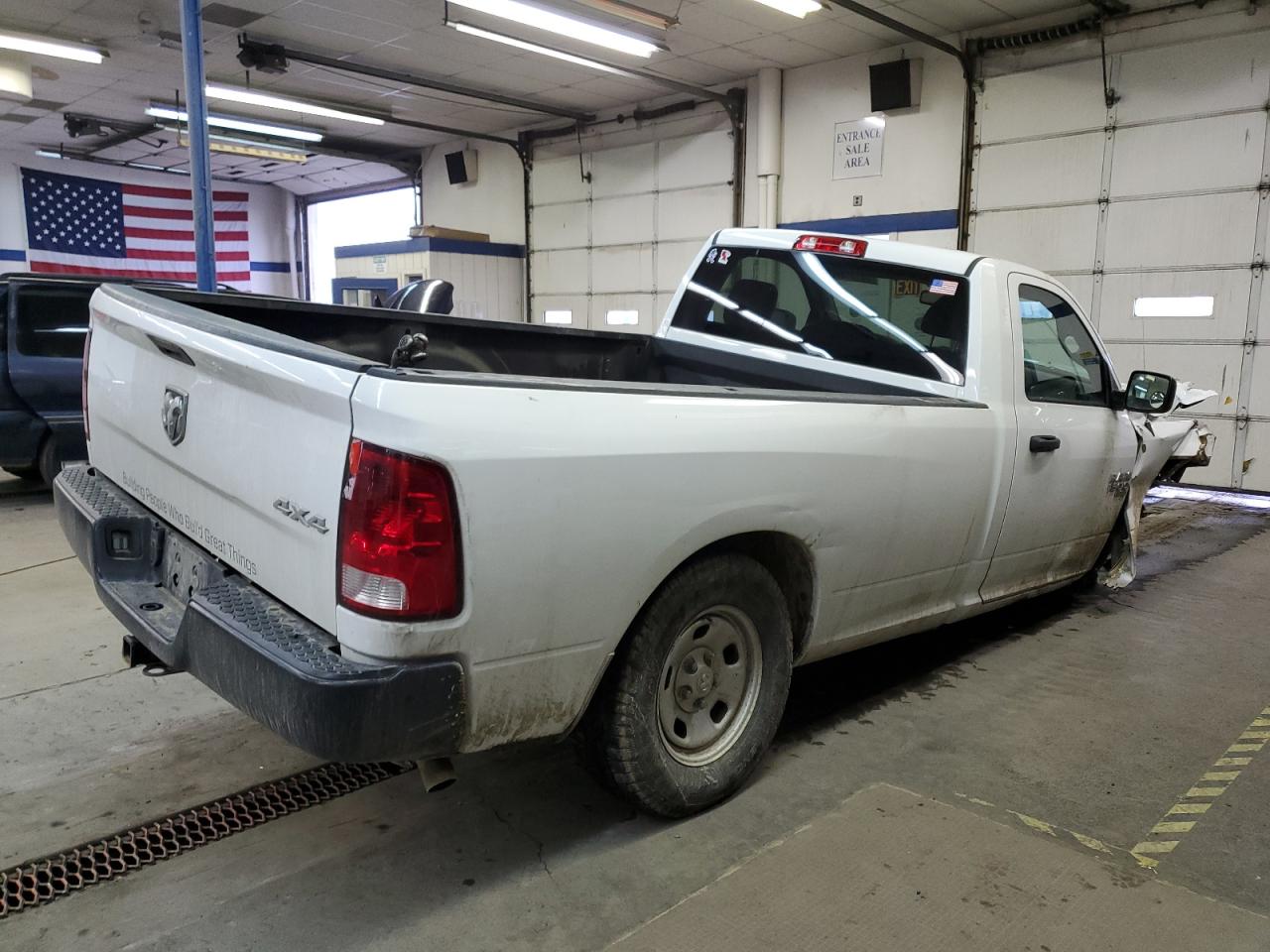 2020 RAM 1500 VIN 3C6JR7DG8LG211237 Copart auction photo, front end / side damage thumbnail 3