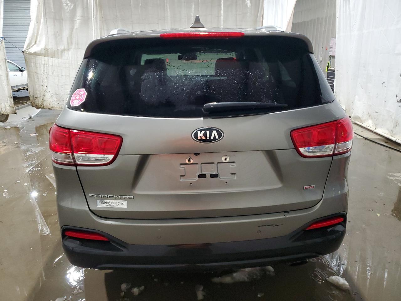 2017 KIA Sorento VIN 5XYPGDA31HG324512 Copart auction photo, front end damage thumbnail 6