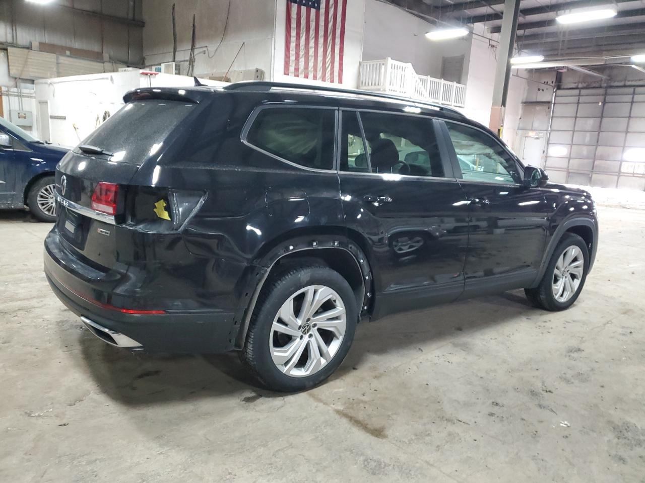 2021 Volkswagen Atlas VIN 1V2HR2CA1MC538427 Copart auction photo, rear end / side damage thumbnail 3