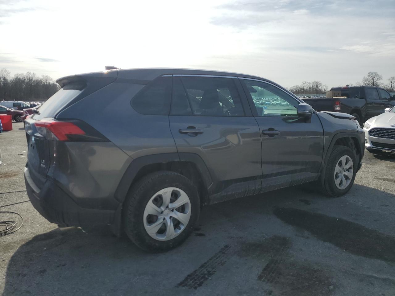 2024 Toyota RAV 4 VIN 2T3G1RFV5RC456346 Copart auction photo, front end / side damage thumbnail 3