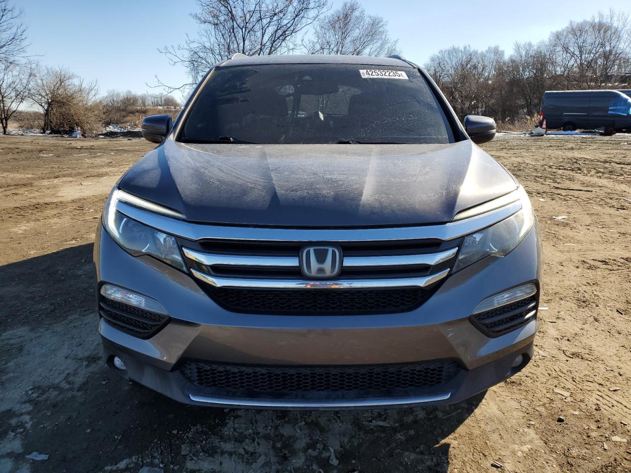 2017 Honda Pilot VIN 5FNYF6H08HB081710 Copart auction photo, rear end damage thumbnail 5