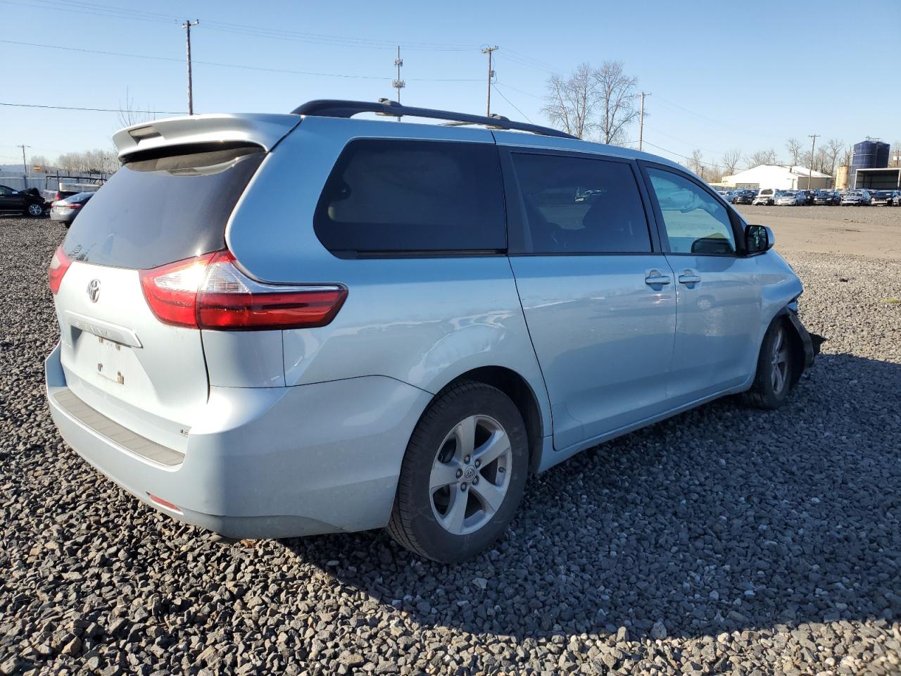 2015 Toyota Sienna VIN 5TDKK3DC7FS543442 Copart auction photo, front end damage thumbnail 3