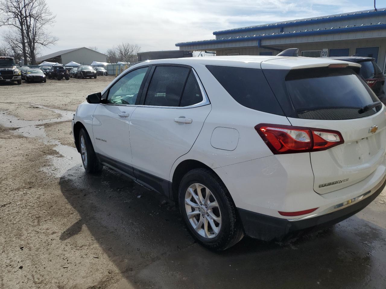 2020 Chevrolet Equinox VIN 3GNAXKEV3LS527289 Copart auction photo, front end / minor dent/scratches damage thumbnail 2
