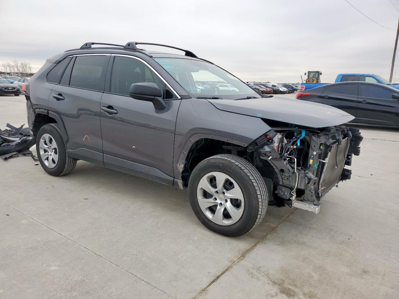 2020 Toyota RAV 4 VIN 2T3H1RFV2LW084796 Copart auction photo, front end / rear end damage thumbnail 4