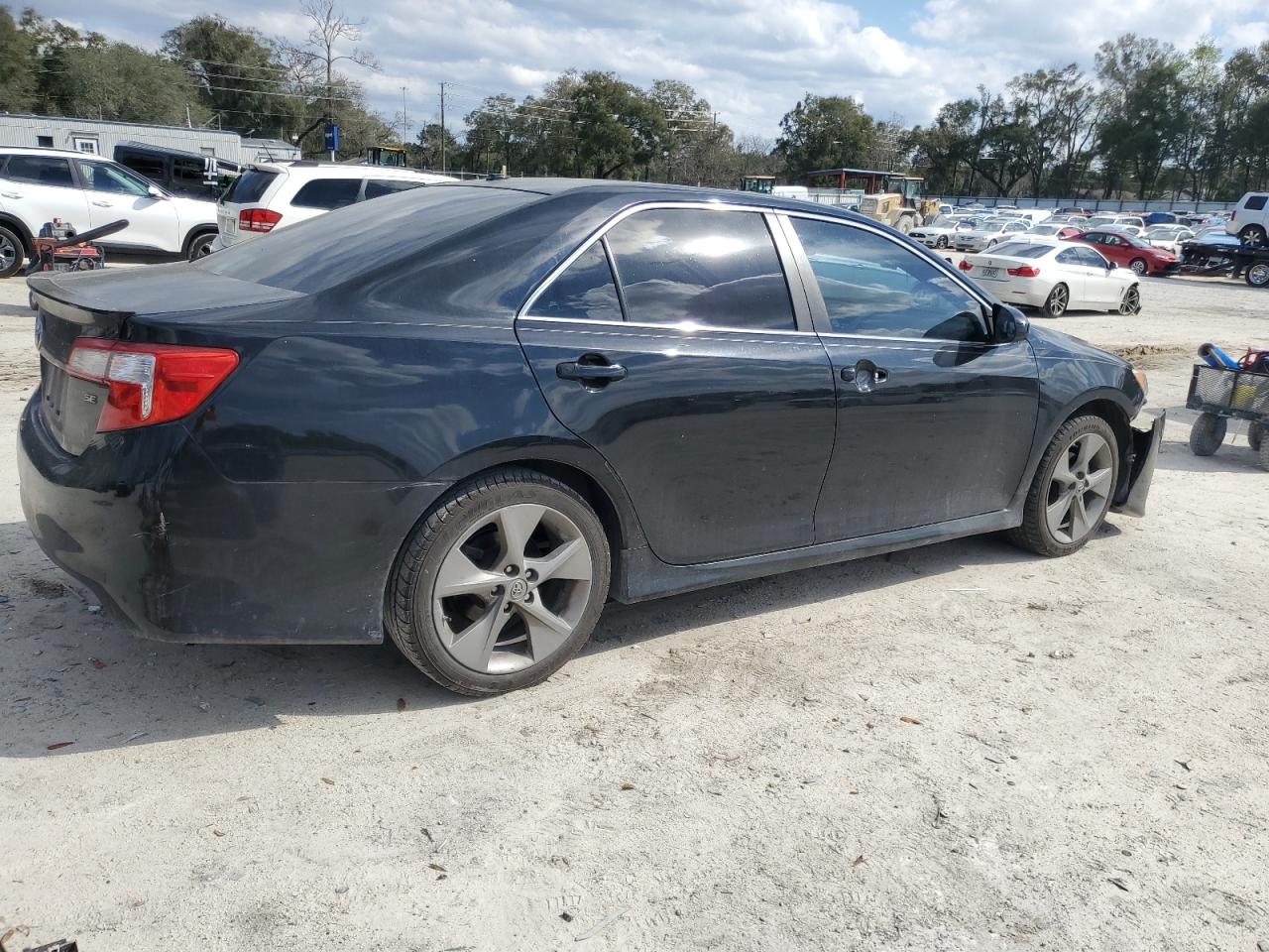 2012 Toyota Camry VIN 4T1BF1FK0CU161656 Copart auction photo, front end / side damage thumbnail 3