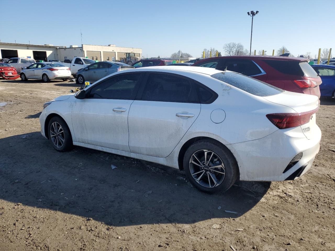 2024 KIA Forte VIN 3KPF24AD3RE763681 Copart auction photo, front end / minor dent/scratches damage thumbnail 2