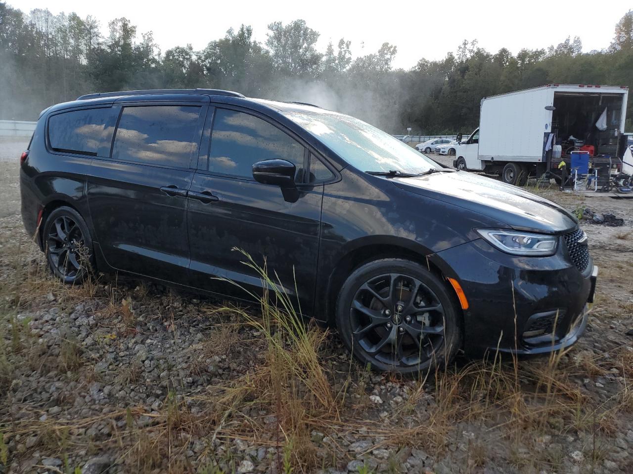 2021 Chrysler Pacifica VIN 2C4RC1BGXMR556603 Copart auction photo, water/flood damage thumbnail 4