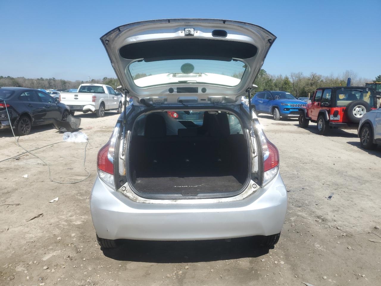 2015 Toyota Prius VIN JTDKDTB34F1087832 Copart auction photo, front end / side damage thumbnail 6