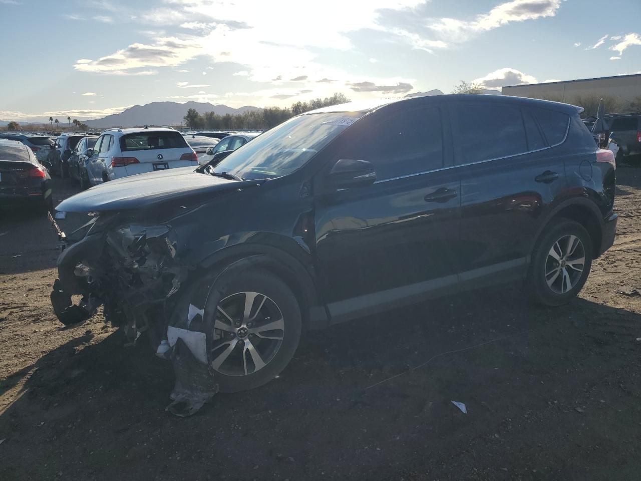 2018 Toyota RAV 4 VIN 2T3RFREV3JW803803