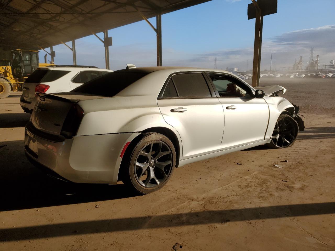 2020 Chrysler 300 VIN 2C3CCAAG2LH239334 Copart auction photo, front end damage thumbnail 3