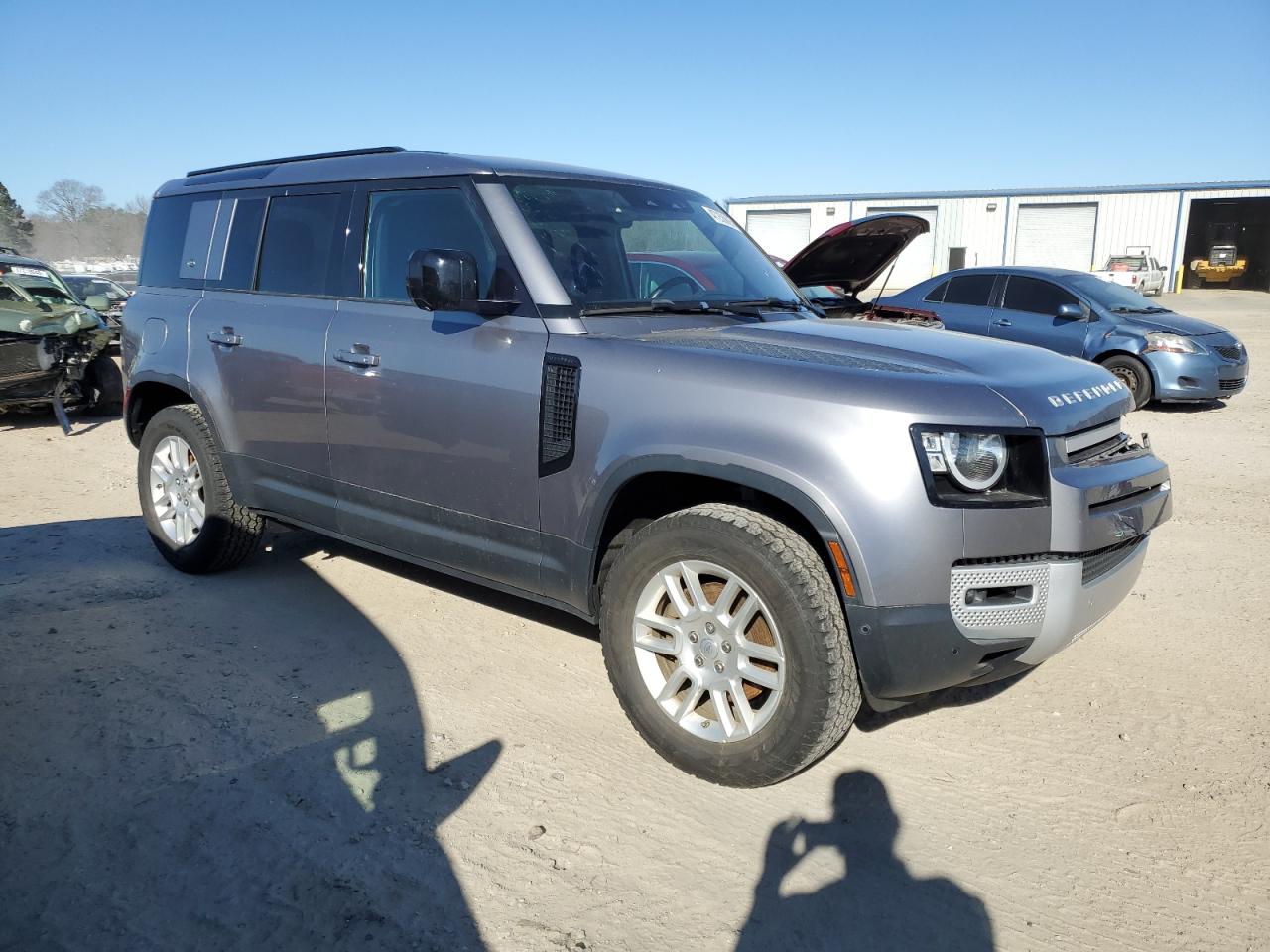 2020 Land Rover Defender VIN SALEJ7EX5L2020098 Copart auction photo, front end / minor dent/scratches damage thumbnail 4