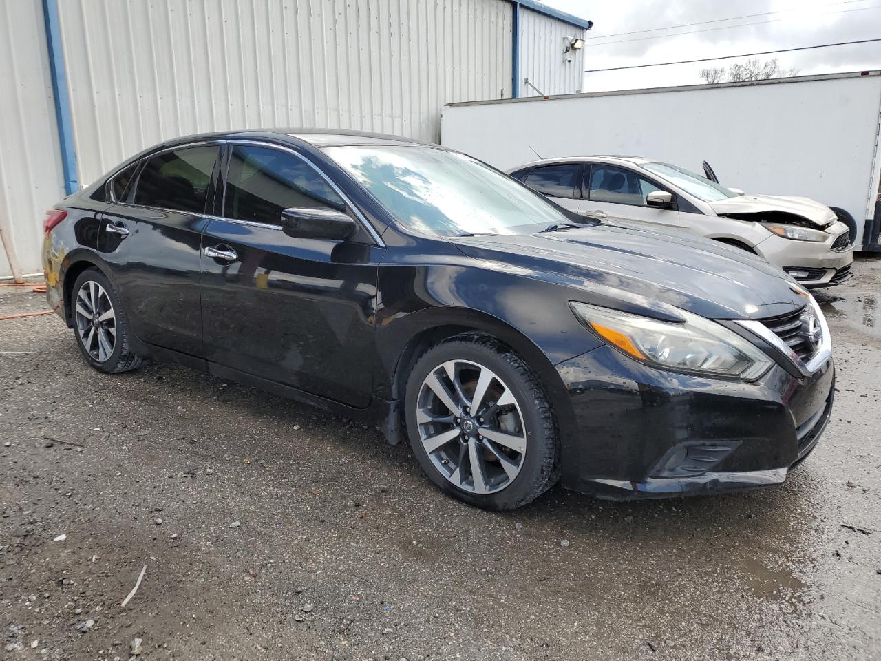 2017 Nissan Altima VIN 1N4AL3AP4HC471772 Copart auction photo, front end damage thumbnail 4